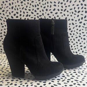 Zara Trafaluc Faux Suede Black 4 inch Heel Ankle Boots Size 38 Size 7
